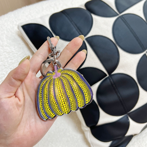 ブランドキーホルダー細部ディテール